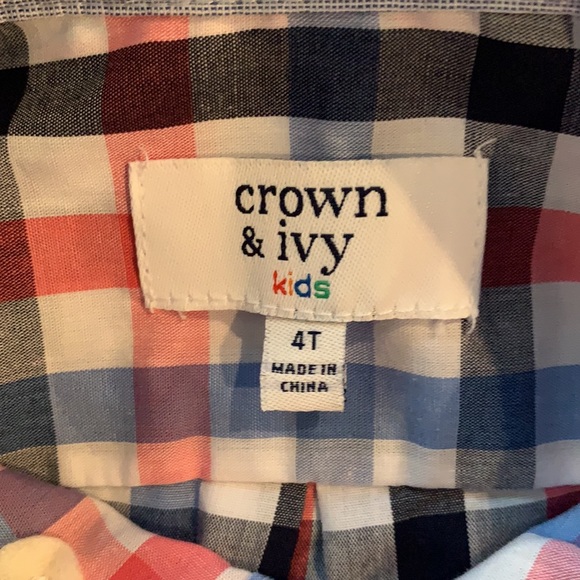 Crown & Ivy Spring button down - Picture 2 of 4